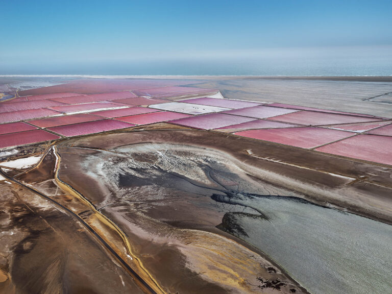 Edward Burtynsky: Oil  The Photographers Gallery